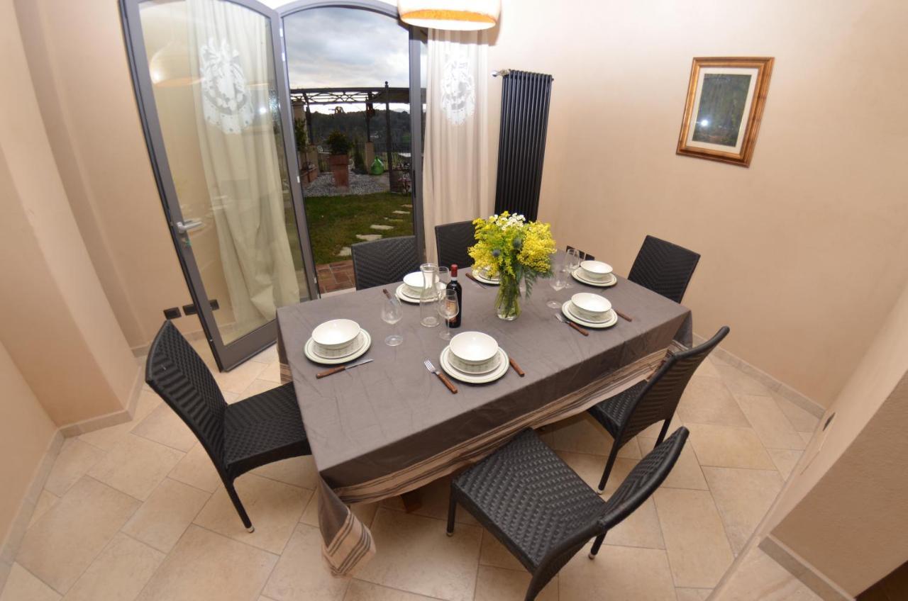 Al Colle Di Lari Villa ภายนอก รูปภาพ