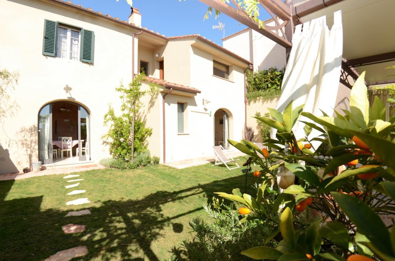 Al Colle Di Lari Villa ภายนอก รูปภาพ